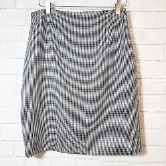 Tahari Arthur S. Levine Women's Zip Back Houndstooth Midi Pencil Skirt Size 8P - Picture 2 of 12